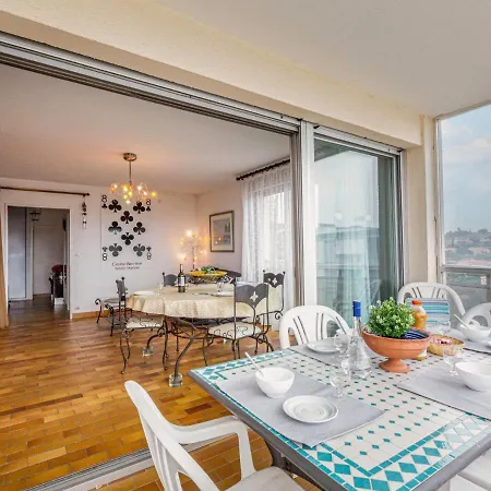 Apartment Les Coteaux Du Preconil-5 By Interhome